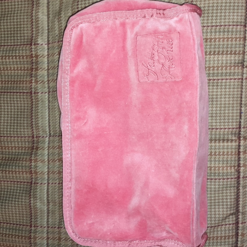🌺SAKS Pouch